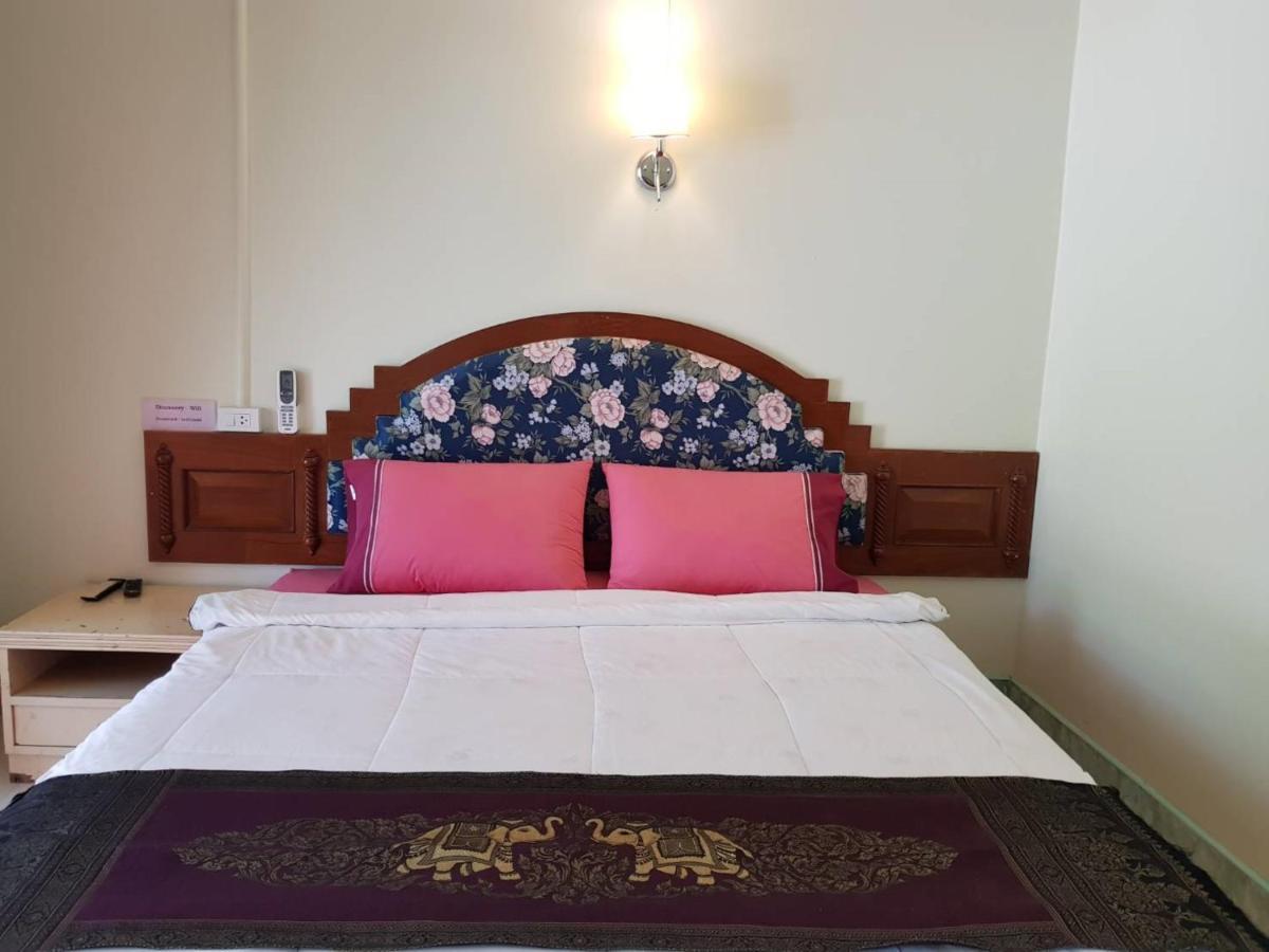 Discovery House Hotel Sha Plus Nai Yang Beach Buitenkant foto