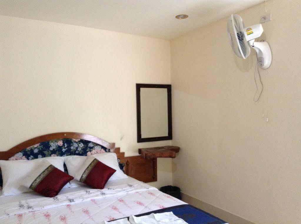 Discovery House Hotel Sha Plus Nai Yang Beach Buitenkant foto